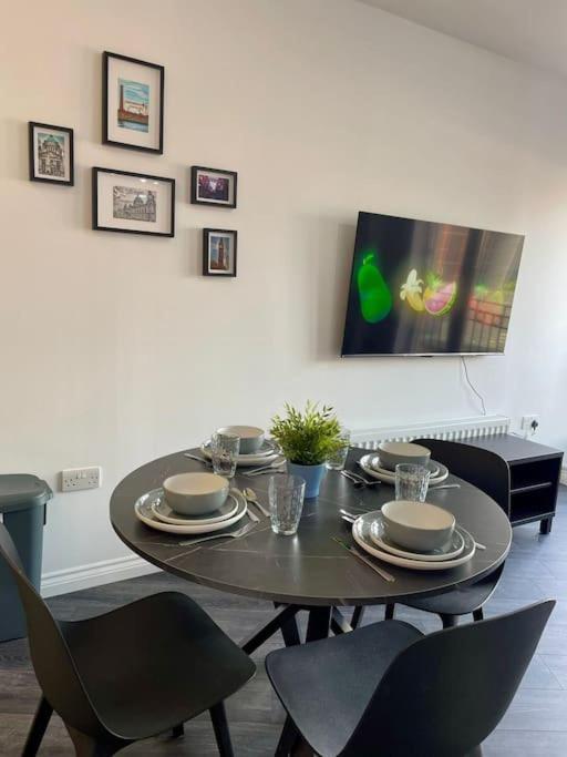 Elegant Belfast City Centre Apt Walk Everywhere Exterior photo